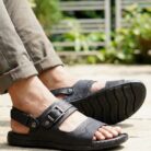 Shoes_modeling_on_young_man_202608211117
